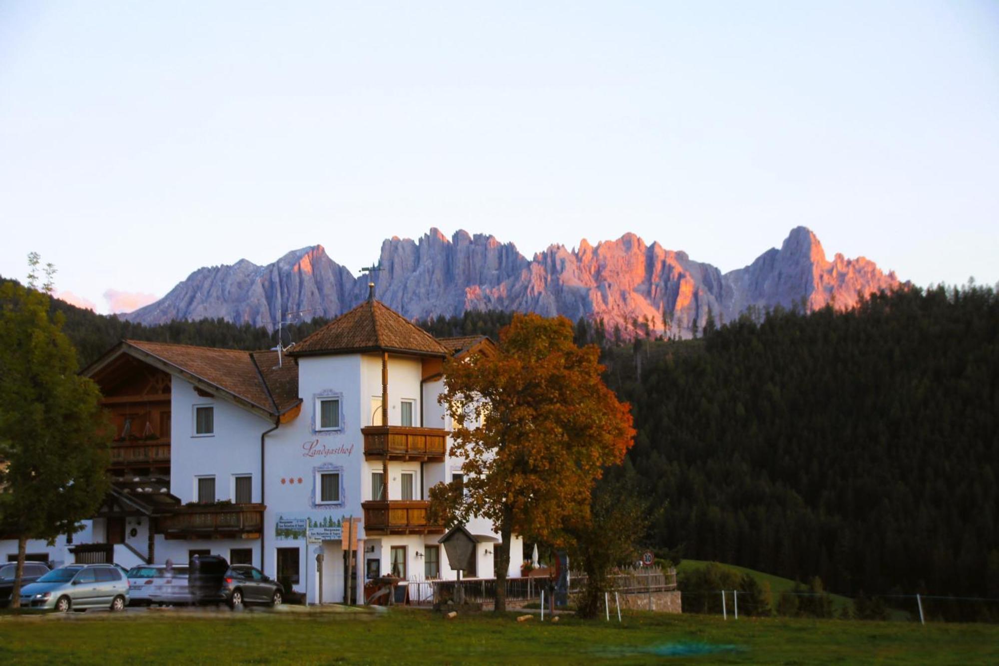 Hotel Landgasthof Laerchenwald 콜레피에트라 외부 사진