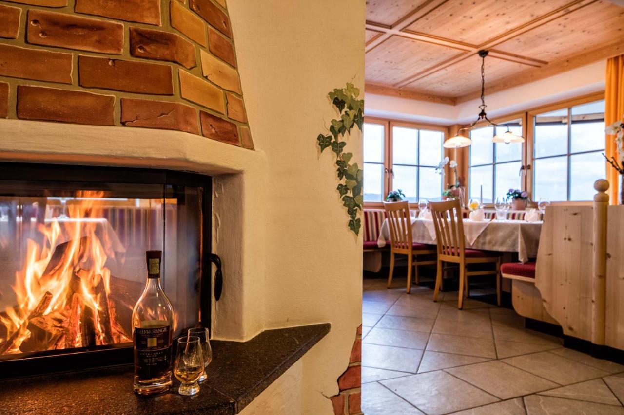 Hotel Landgasthof Laerchenwald 콜레피에트라 외부 사진