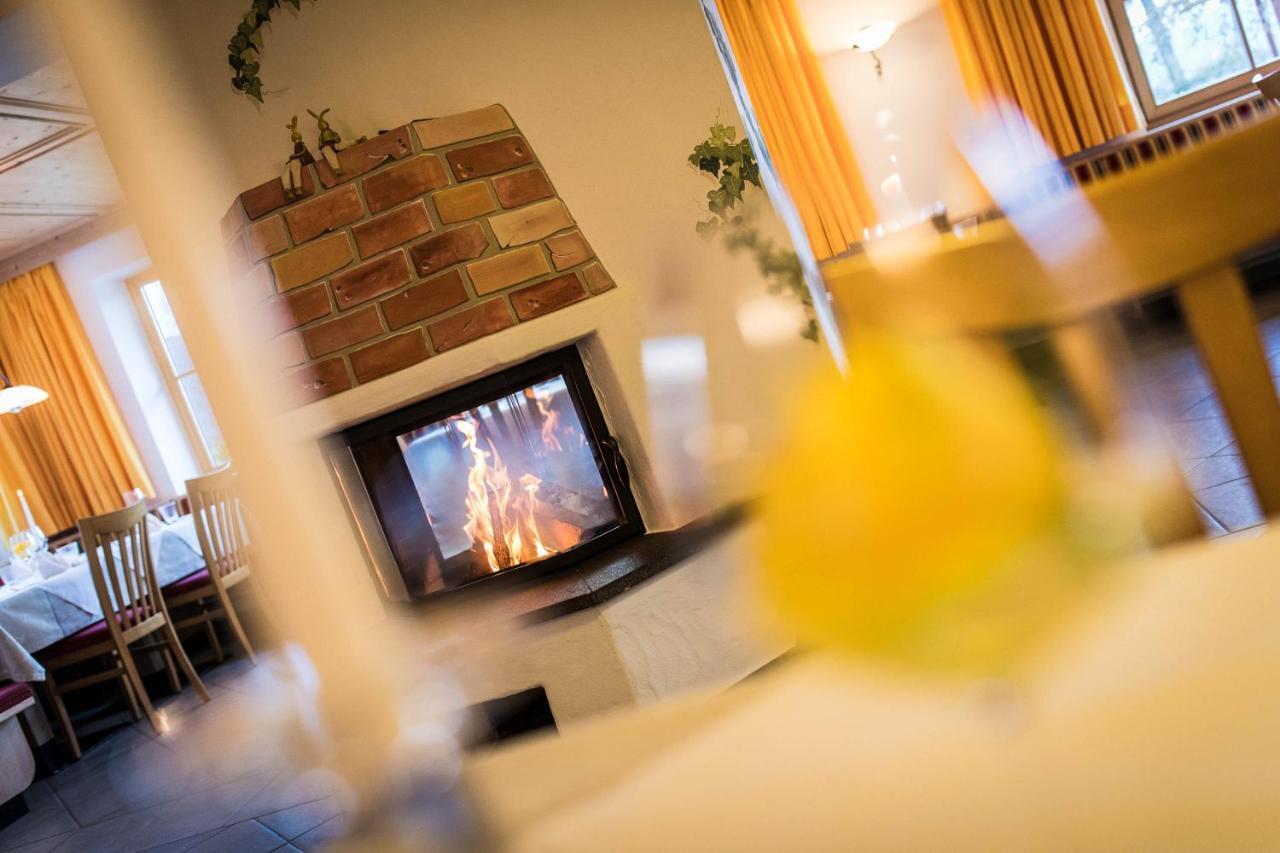 Hotel Landgasthof Laerchenwald 콜레피에트라 외부 사진